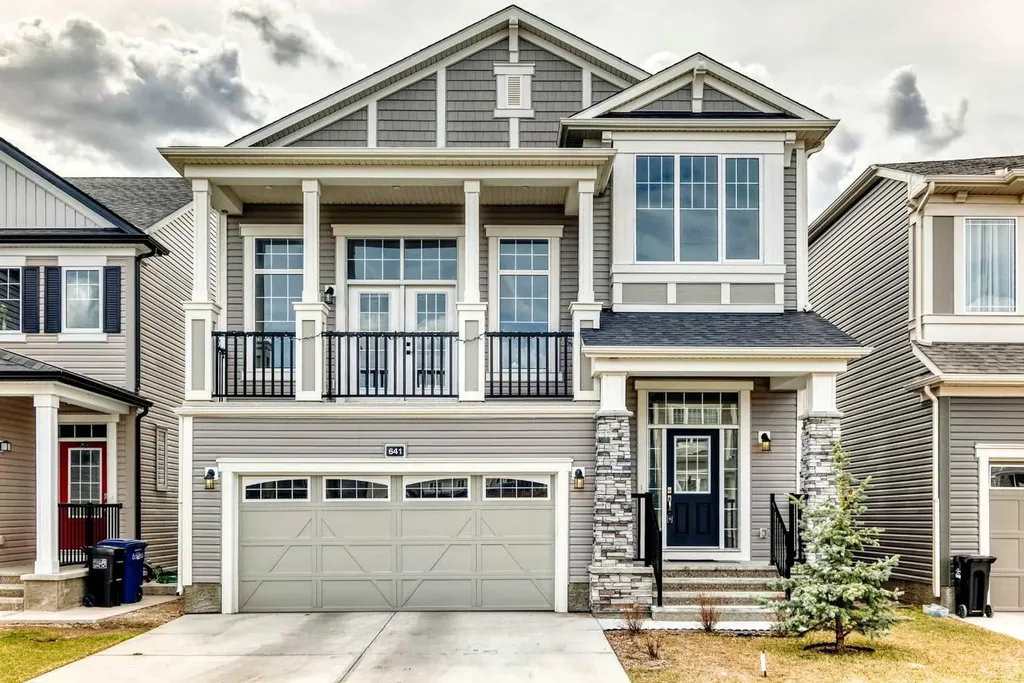 641 Windrow Manor SW Airdrie AB T4B 5H5