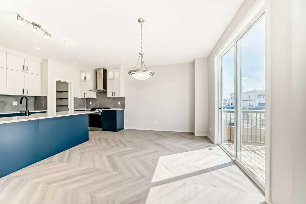 641 Windrow Manor SW Airdrie AB T4B 5H5