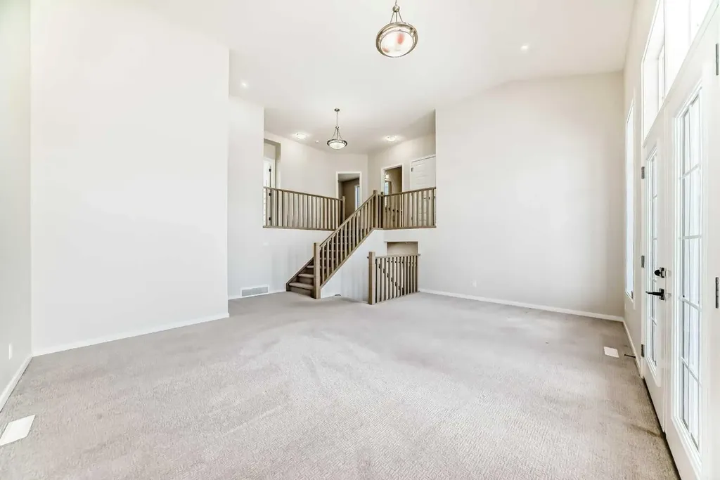 641 Windrow Manor SW Airdrie AB T4B 5H5