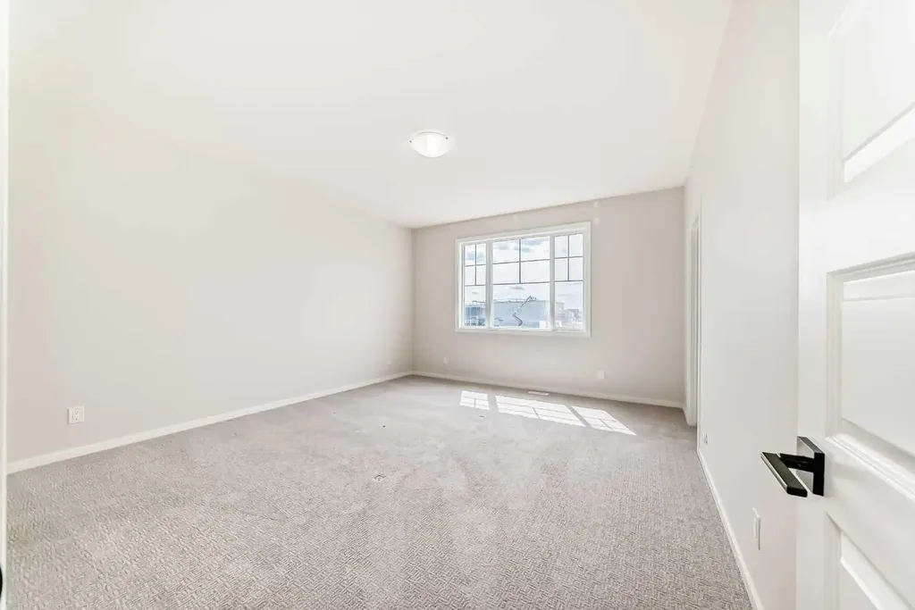 641 Windrow Manor SW Airdrie AB T4B 5H5