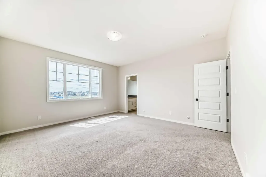 641 Windrow Manor SW Airdrie AB T4B 5H5