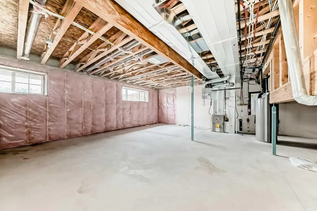 641 Windrow Manor SW Airdrie AB T4B 5H5
