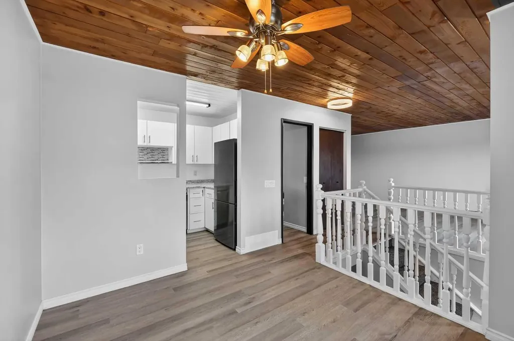 1203 44 Street SE Calgary AB T2A5E6