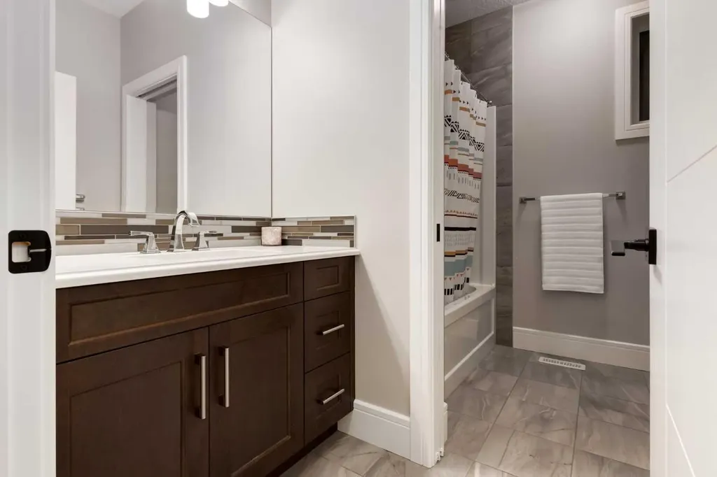 64 Mystic Ridge Way SW Calgary AB T3H 1S7