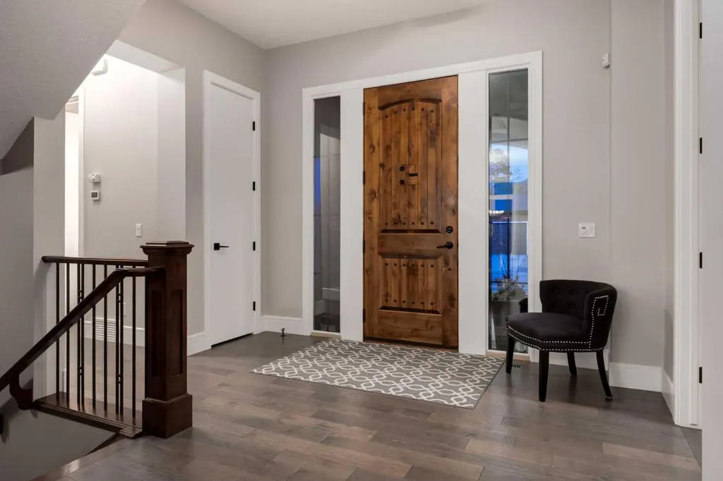 64 Mystic Ridge Way SW Calgary AB T3H 1S7