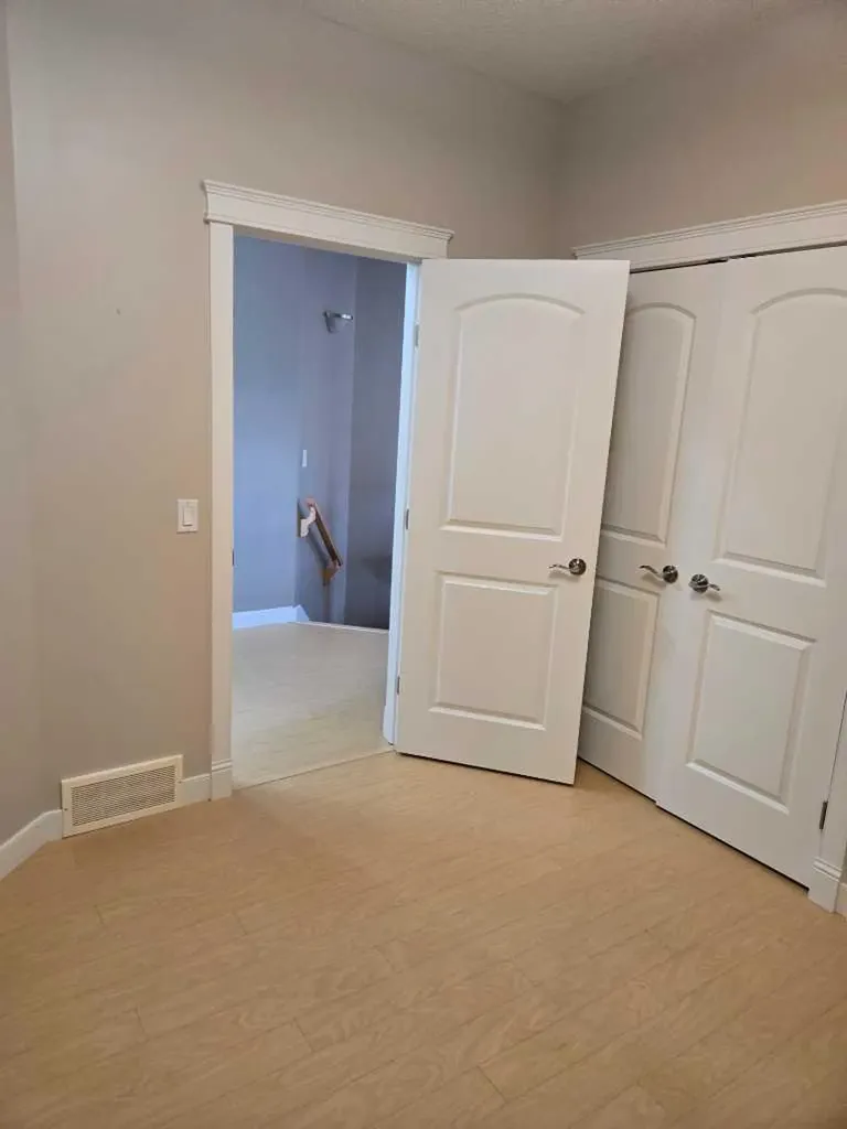 601 3 Street Fox Creek AB T0H1P0