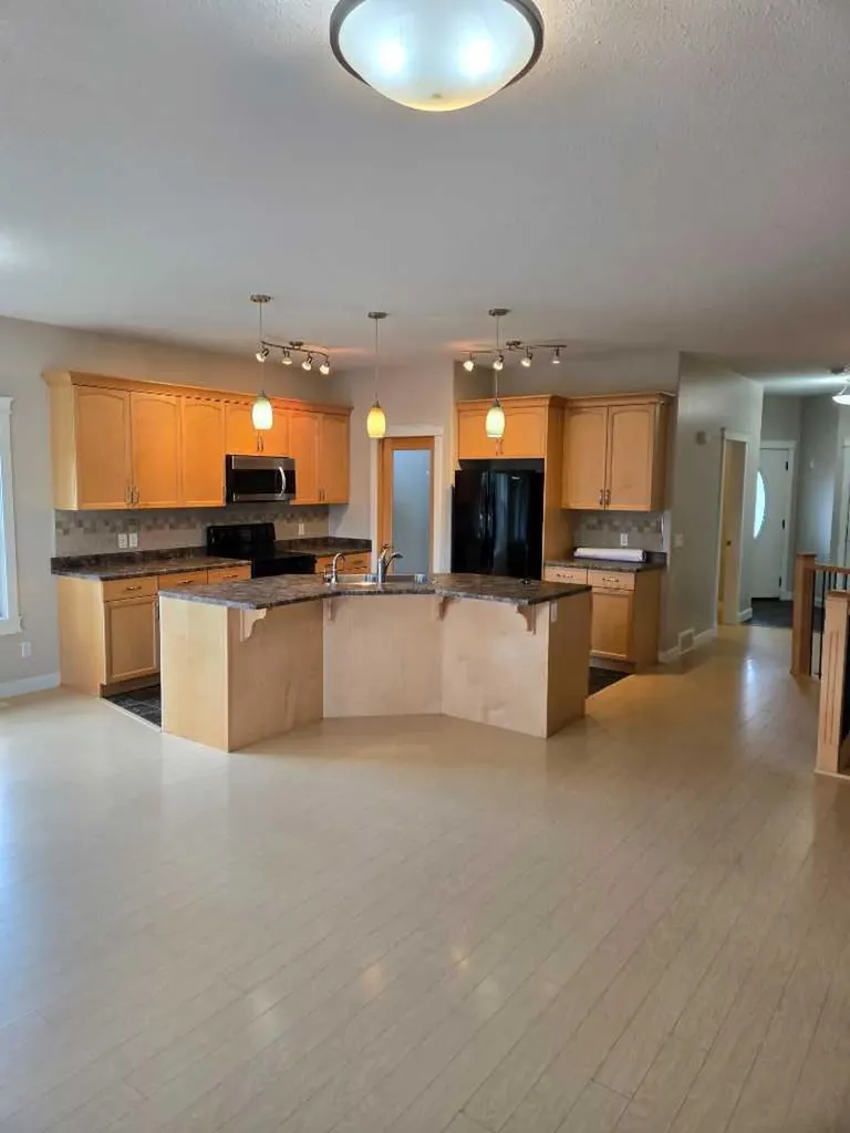 601 3 Street Fox Creek AB T0H1P0