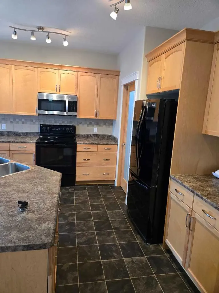 601 3 Street Fox Creek AB T0H1P0