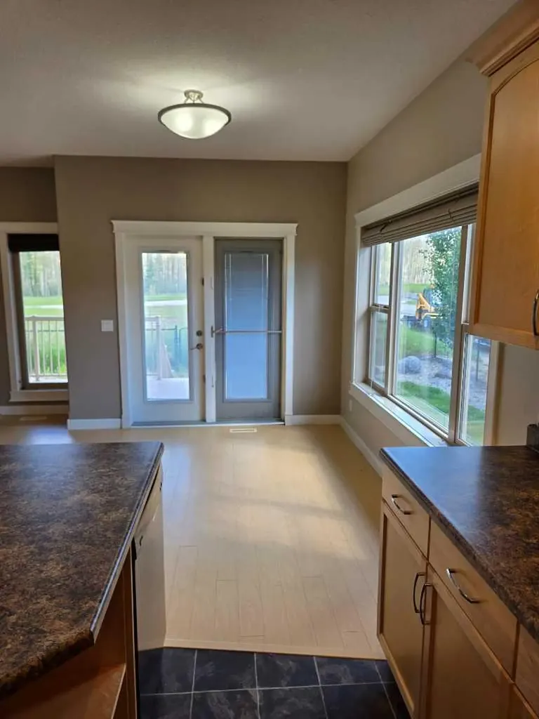 601 3 Street Fox Creek AB T0H1P0