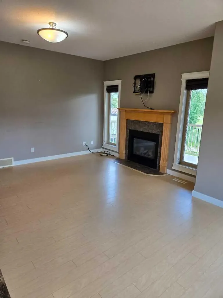 601 3 Street Fox Creek AB T0H1P0