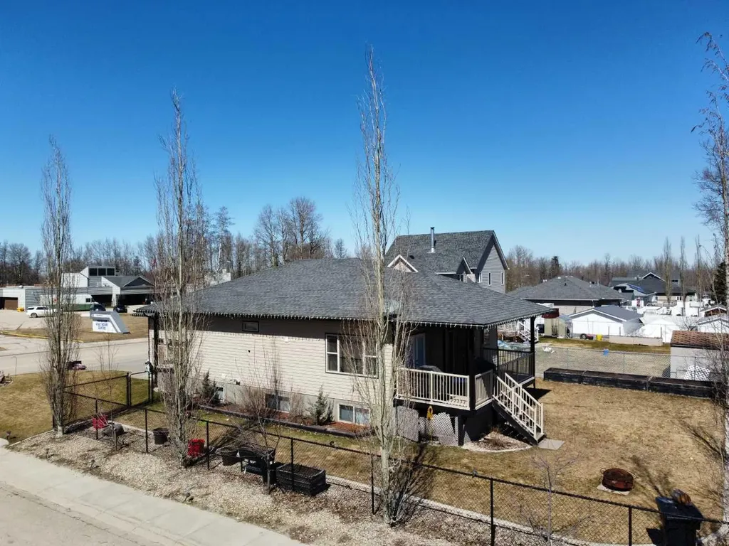 601 3 Street Fox Creek AB T0H1P0