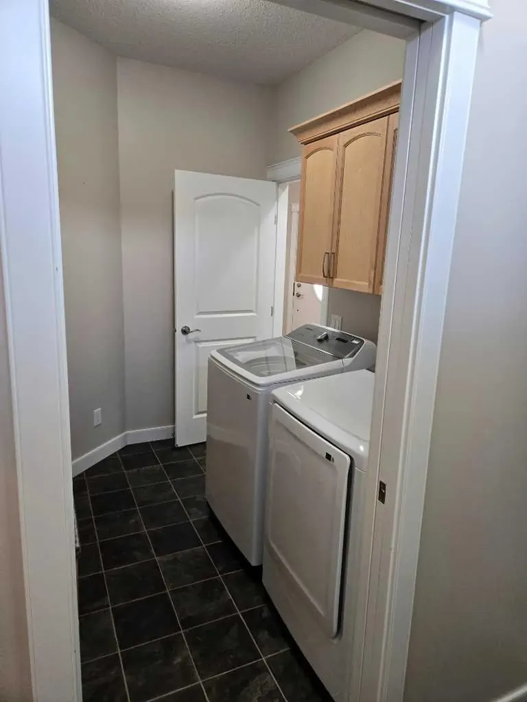 601 3 Street Fox Creek AB T0H1P0