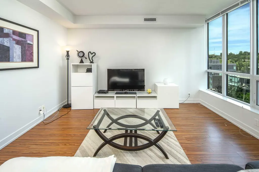 222 Riverfront Avenue SW Calgary AB T2P 0W3