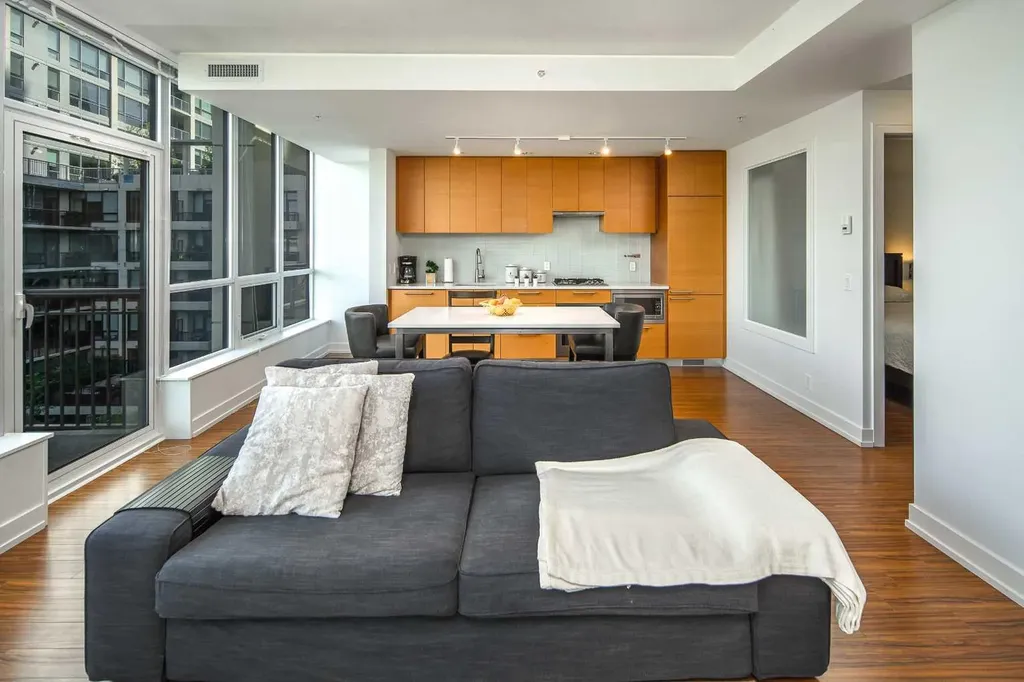 222 Riverfront Avenue SW Calgary AB T2P 0W3