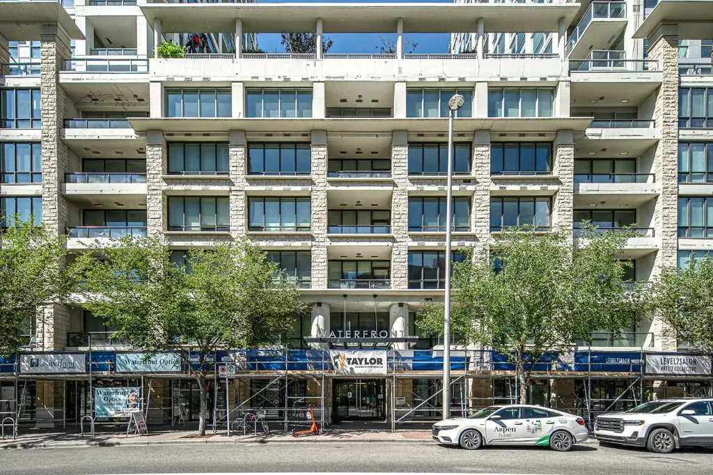 222 Riverfront Avenue SW Calgary AB T2P 0W3
