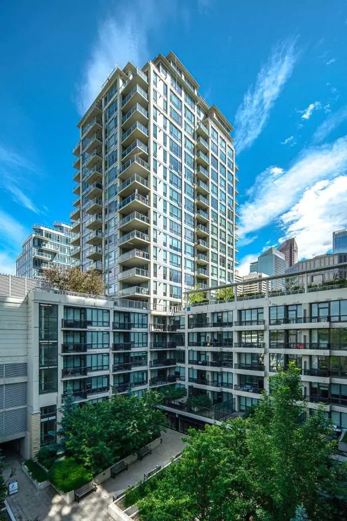 222 Riverfront Avenue SW Calgary AB T2P 0W3