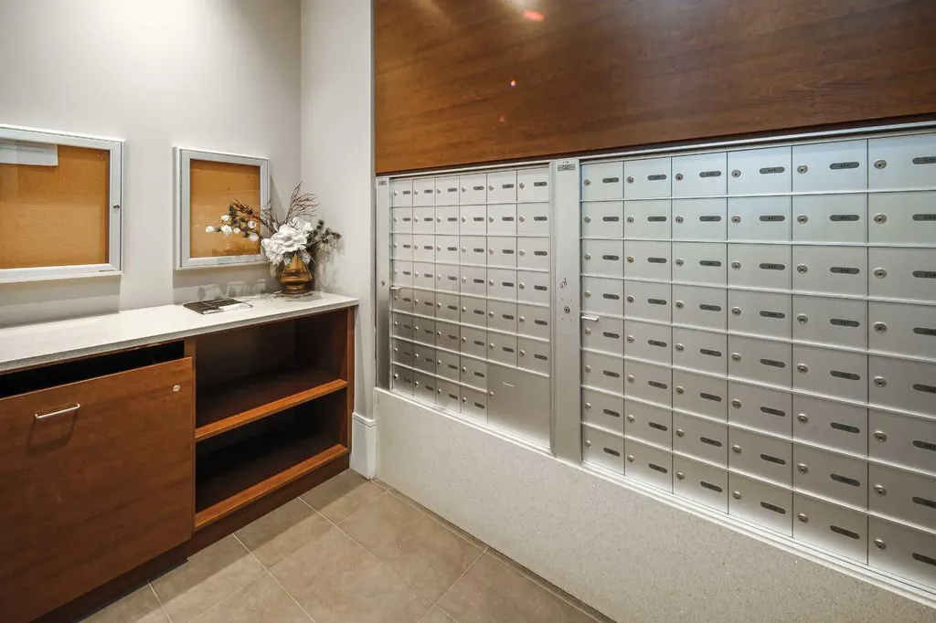 222 Riverfront Avenue SW Calgary AB T2P 0W3