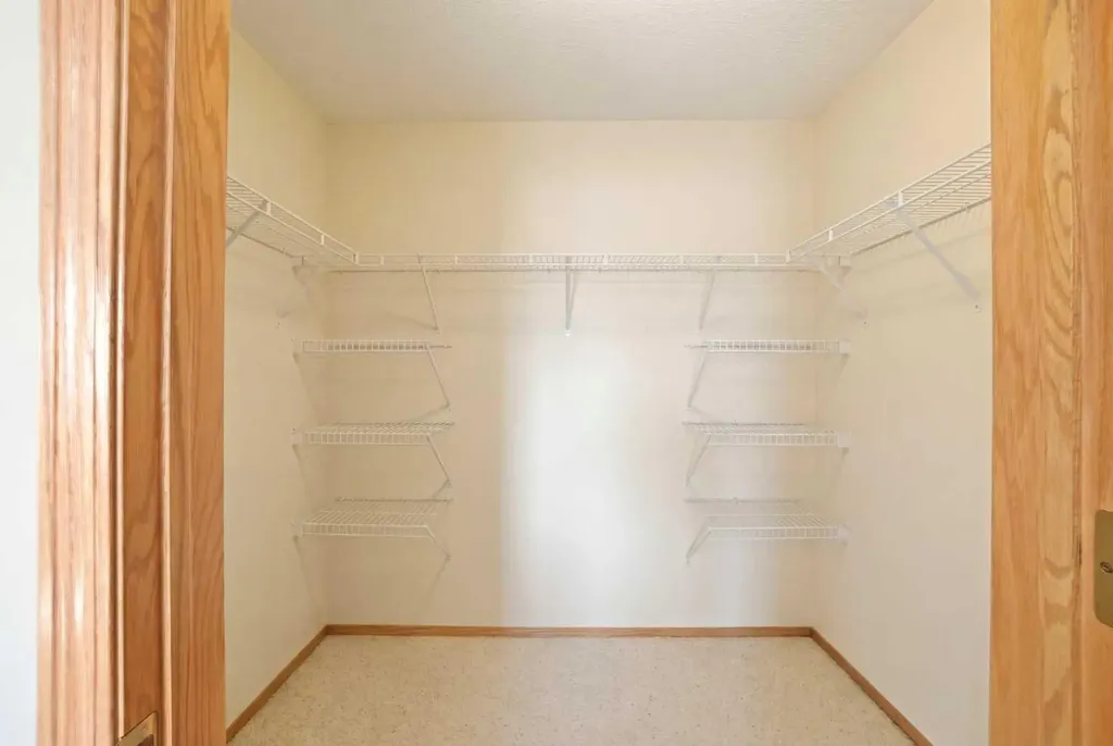 39 Saddlemont Close NE Calgary AB T3J 4V1