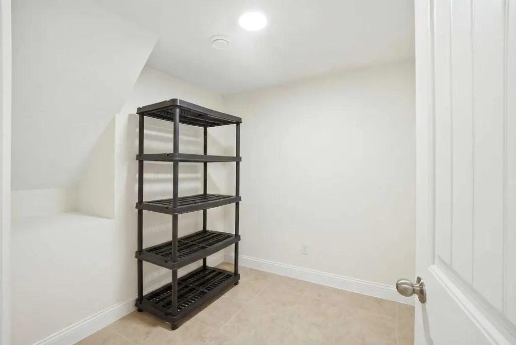 39 Saddlemont Close NE Calgary AB T3J 4V1