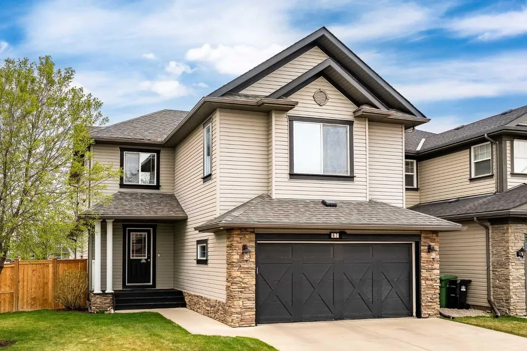 67 Kingsland Heights SE Airdrie AB T4A 0A3
