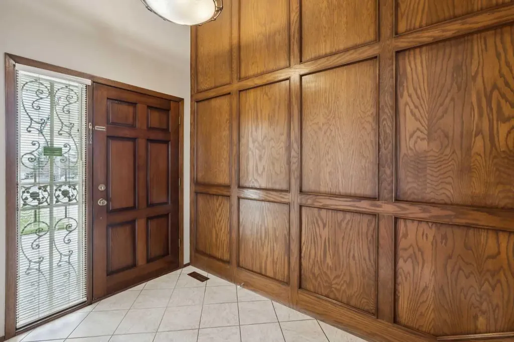 40 Scenic Place NW Calgary AB T3L1A5