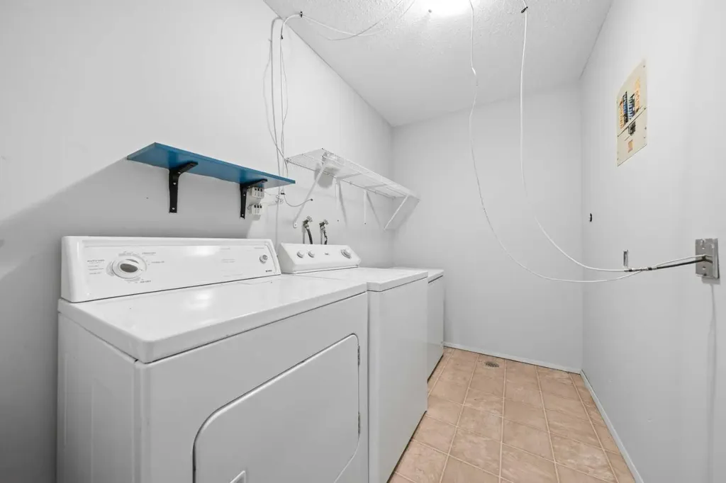 2200 Woodview Drive SW Calgary AB T2W 3N6