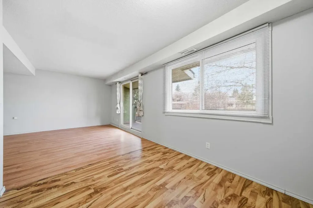 2200 Woodview Drive SW Calgary AB T2W 3N6