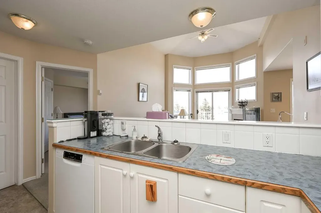 6118 53 Avenue Red Deer AB T4N 6P7