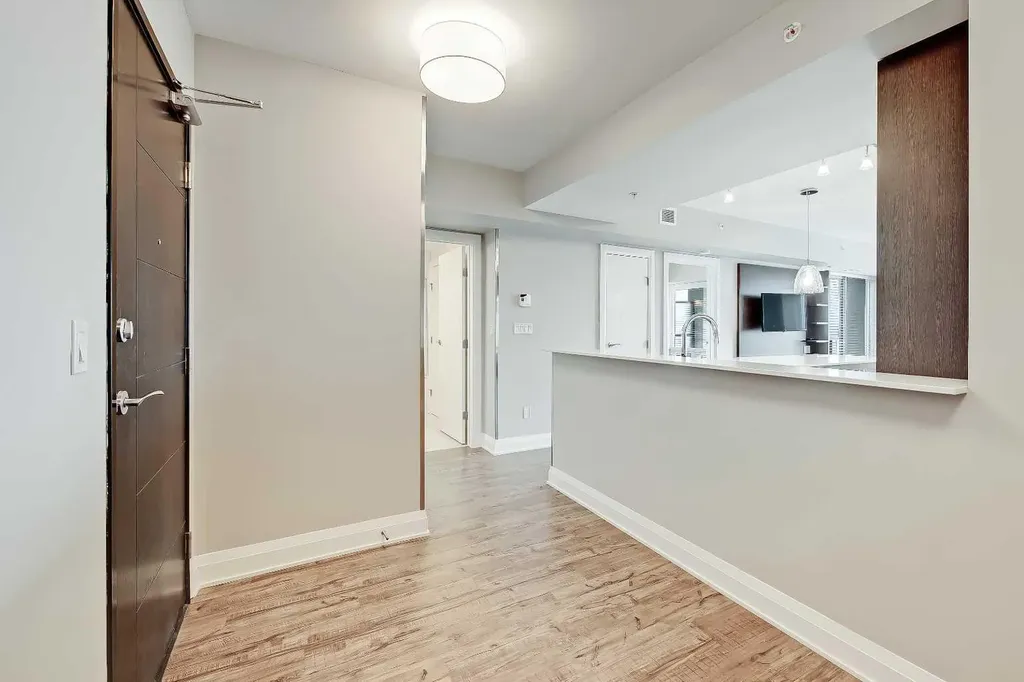 930 6 Avenue SW Calgary AB T2P 1J3