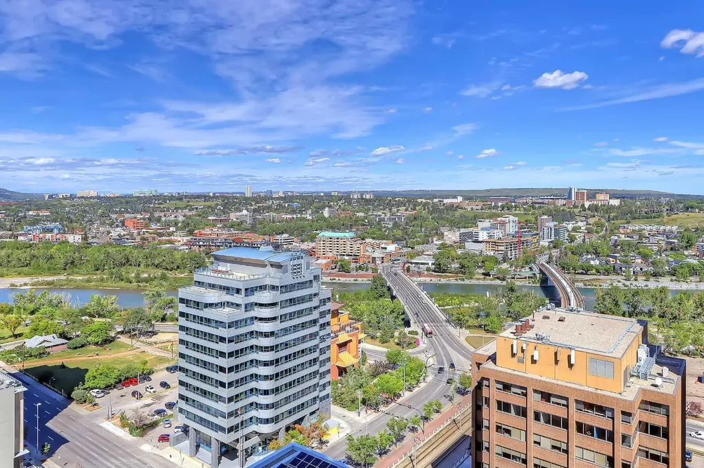 930 6 Avenue SW Calgary AB T2P 1J3