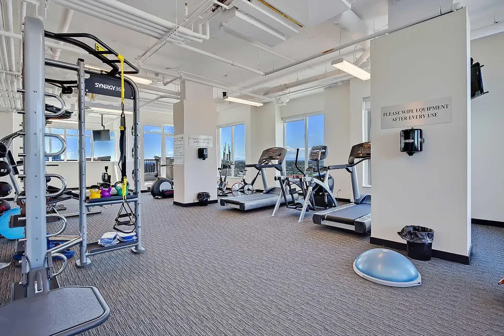 930 6 Avenue SW Calgary AB T2P 1J3