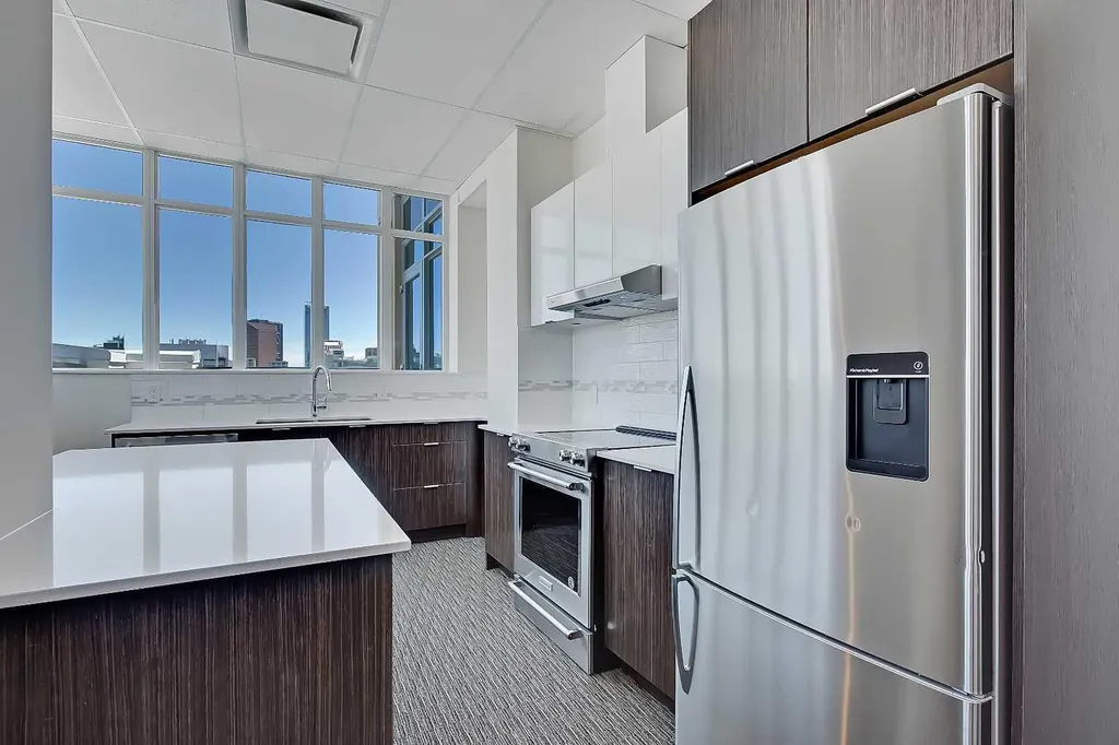 930 6 Avenue SW Calgary AB T2P 1J3