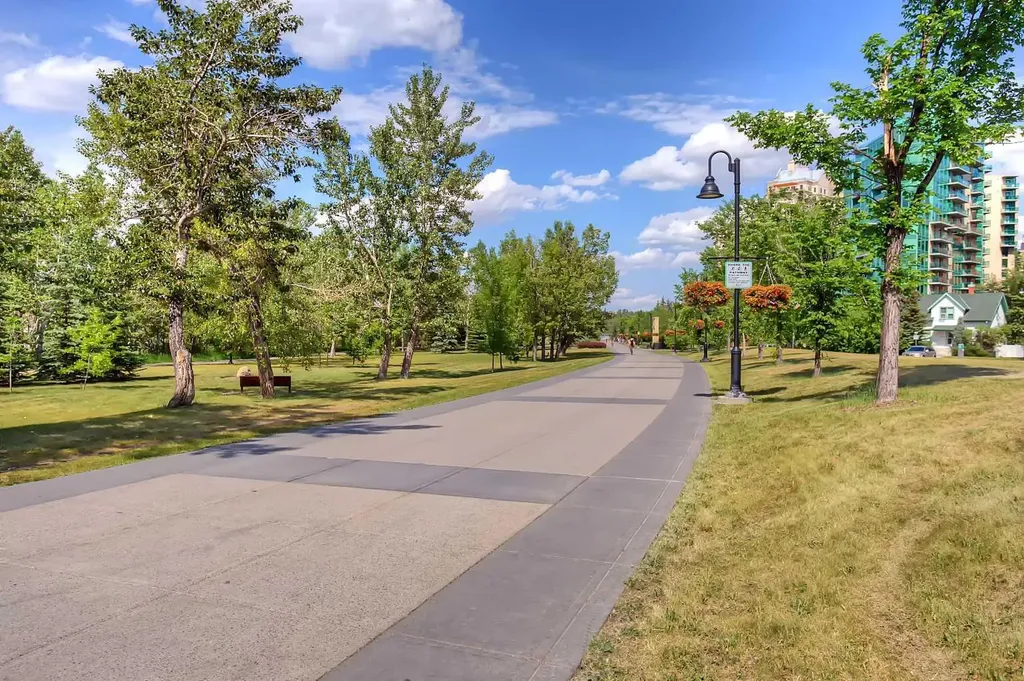 930 6 Avenue SW Calgary AB T2P 1J3