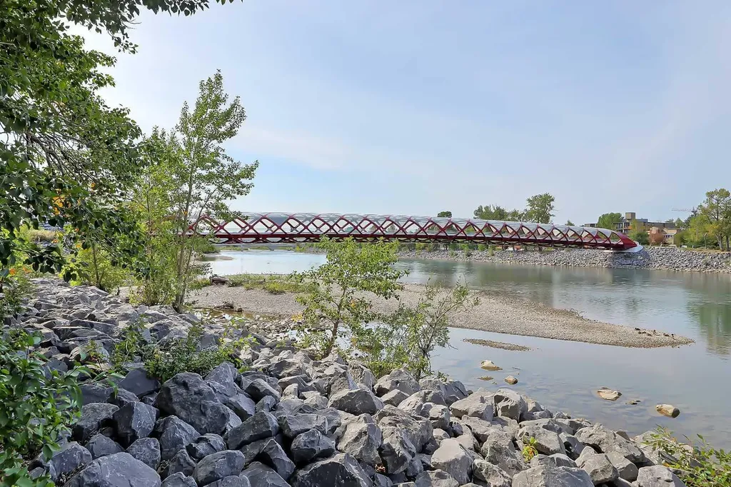 930 6 Avenue SW Calgary AB T2P 1J3