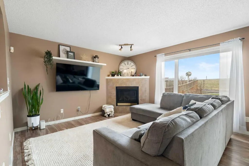 459 Citadel Meadow Bay NW Calgary AB T3G 4Z2