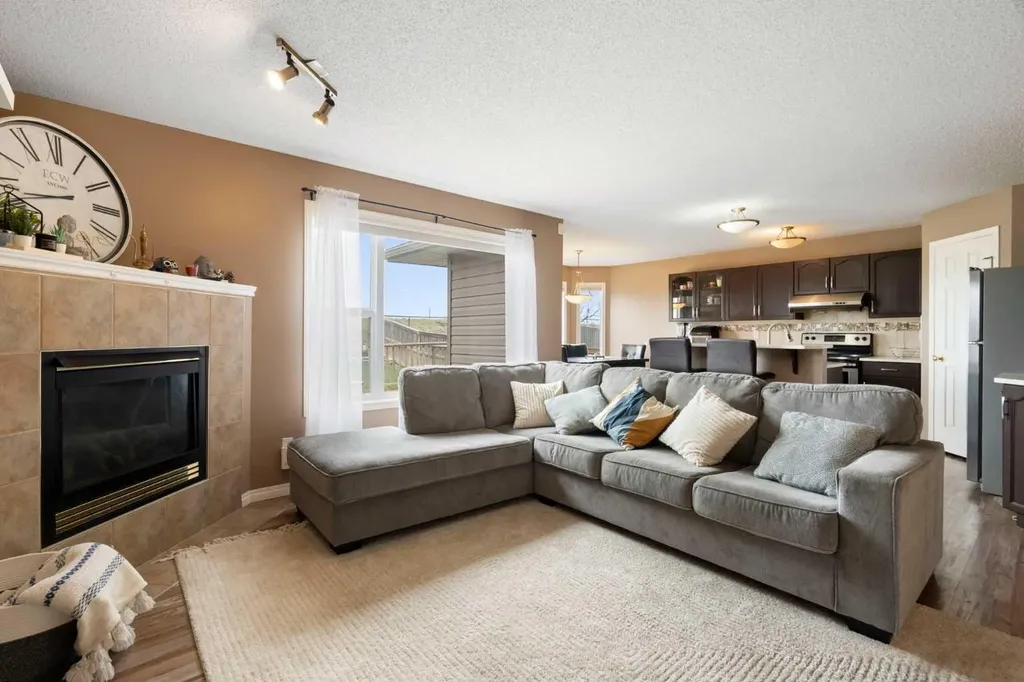 459 Citadel Meadow Bay NW Calgary AB T3G 4Z2