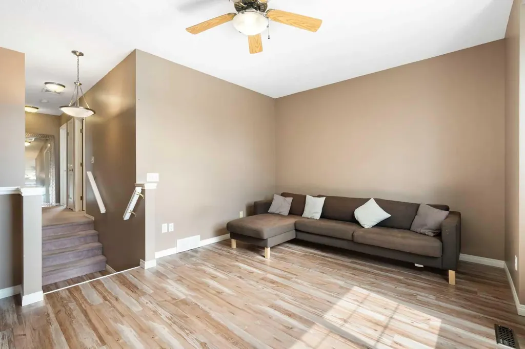 459 Citadel Meadow Bay NW Calgary AB T3G 4Z2
