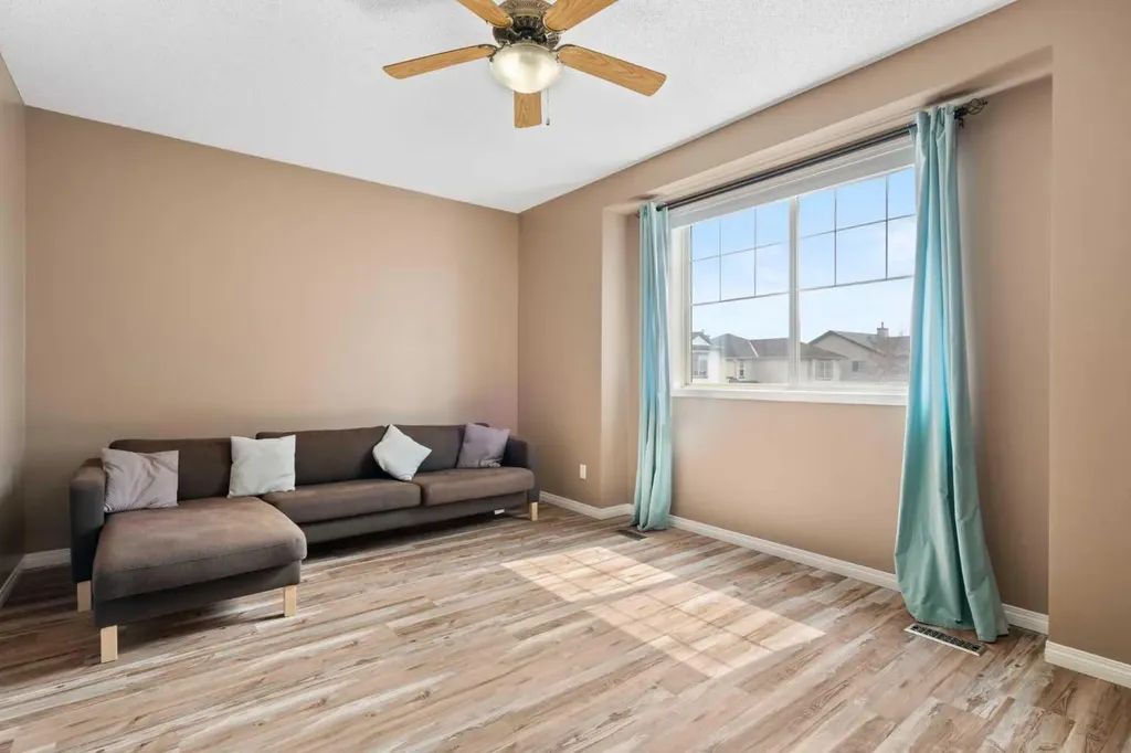 459 Citadel Meadow Bay NW Calgary AB T3G 4Z2