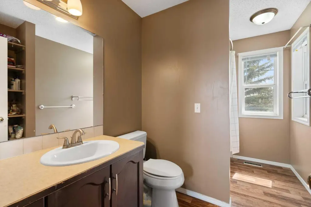 459 Citadel Meadow Bay NW Calgary AB T3G 4Z2