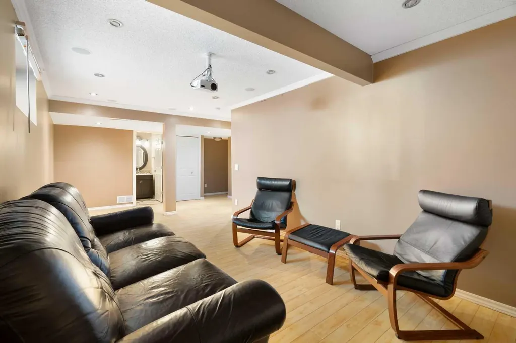 459 Citadel Meadow Bay NW Calgary AB T3G 4Z2