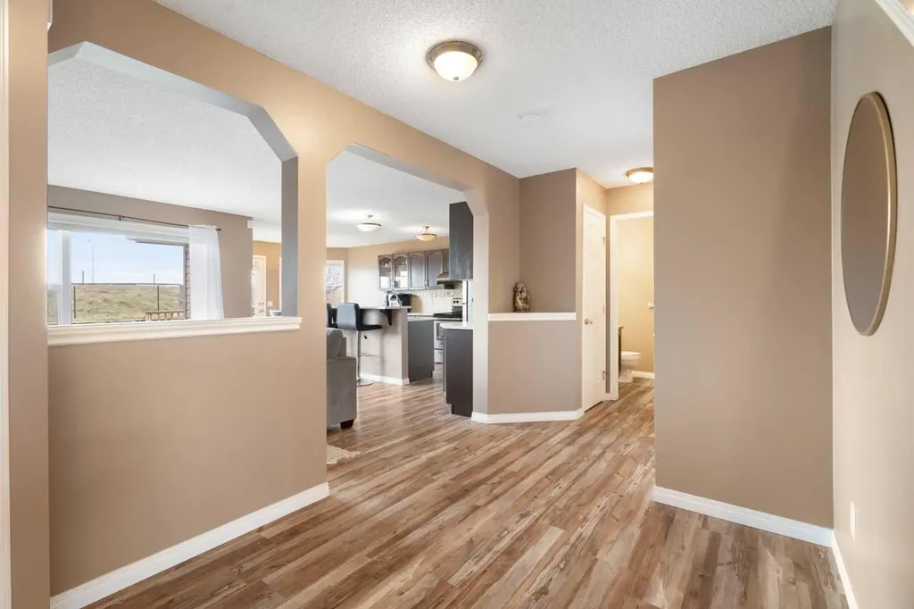 459 Citadel Meadow Bay NW Calgary AB T3G 4Z2