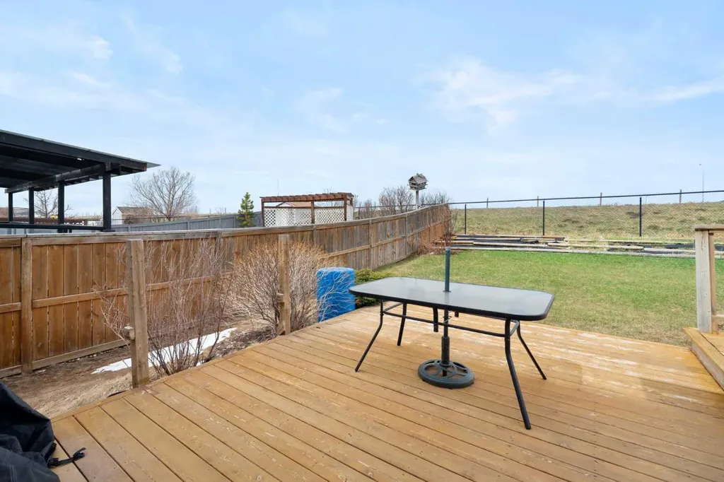 459 Citadel Meadow Bay NW Calgary AB T3G 4Z2