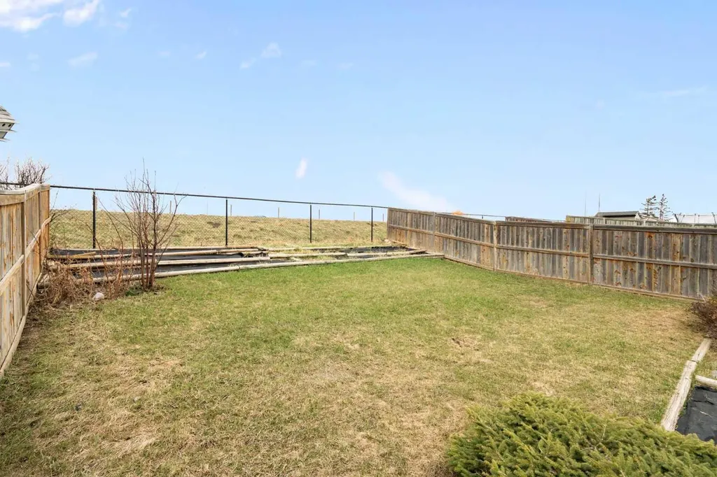 459 Citadel Meadow Bay NW Calgary AB T3G 4Z2