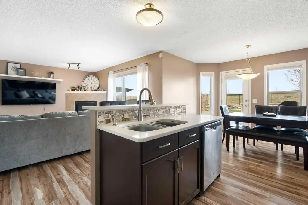 459 Citadel Meadow Bay NW Calgary AB T3G 4Z2