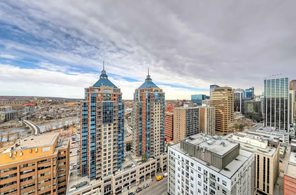 930 6 Avenue SW Calgary AB T2P 1J3