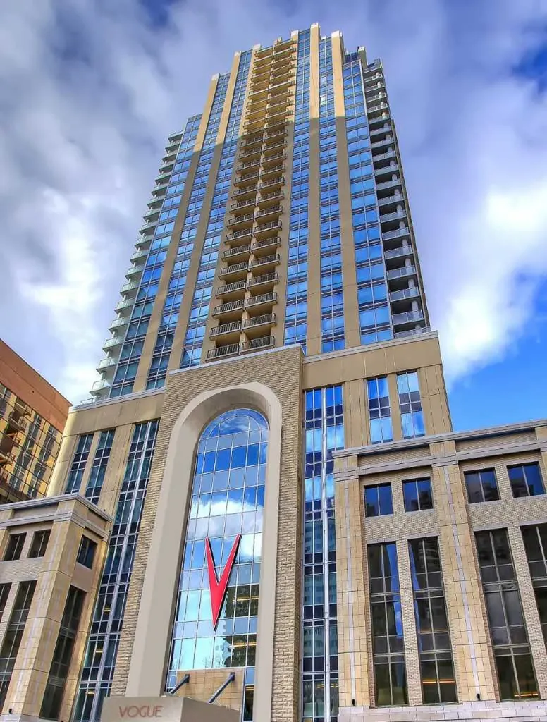 930 6 Avenue SW Calgary AB T2P 1J3