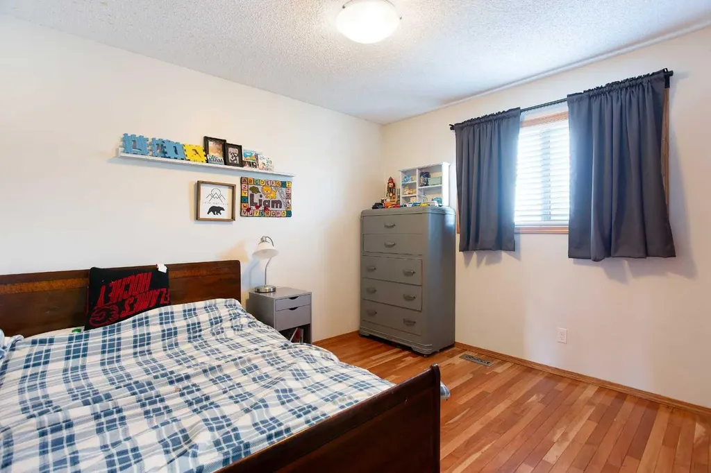 1771 Meadowbrook Drive SE Airdrie AB T4A 2A4