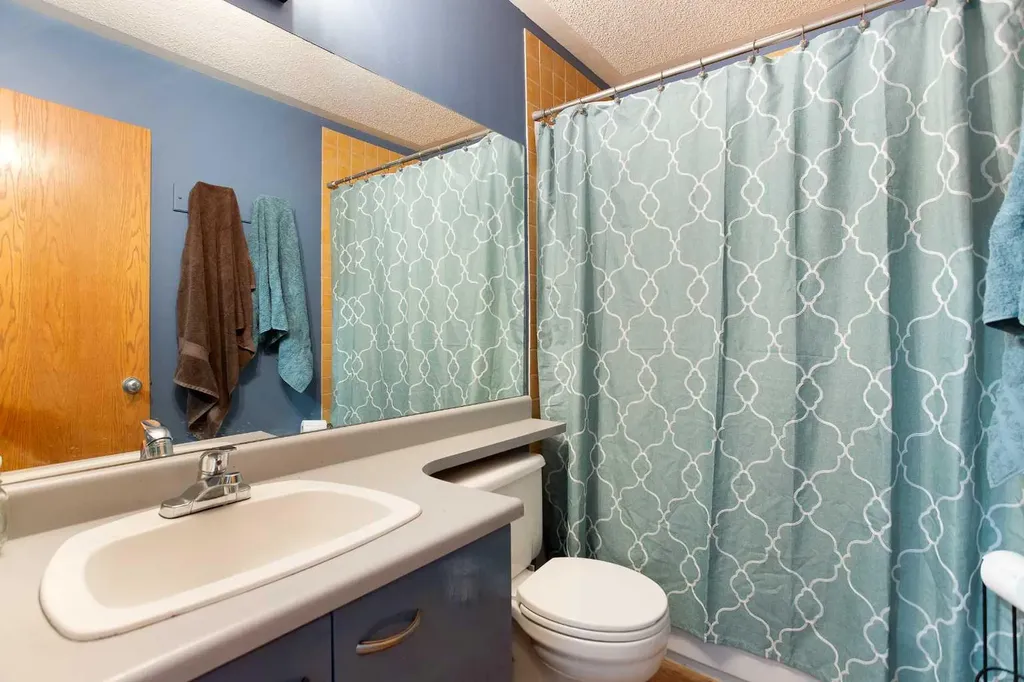 1771 Meadowbrook Drive SE Airdrie AB T4A 2A4