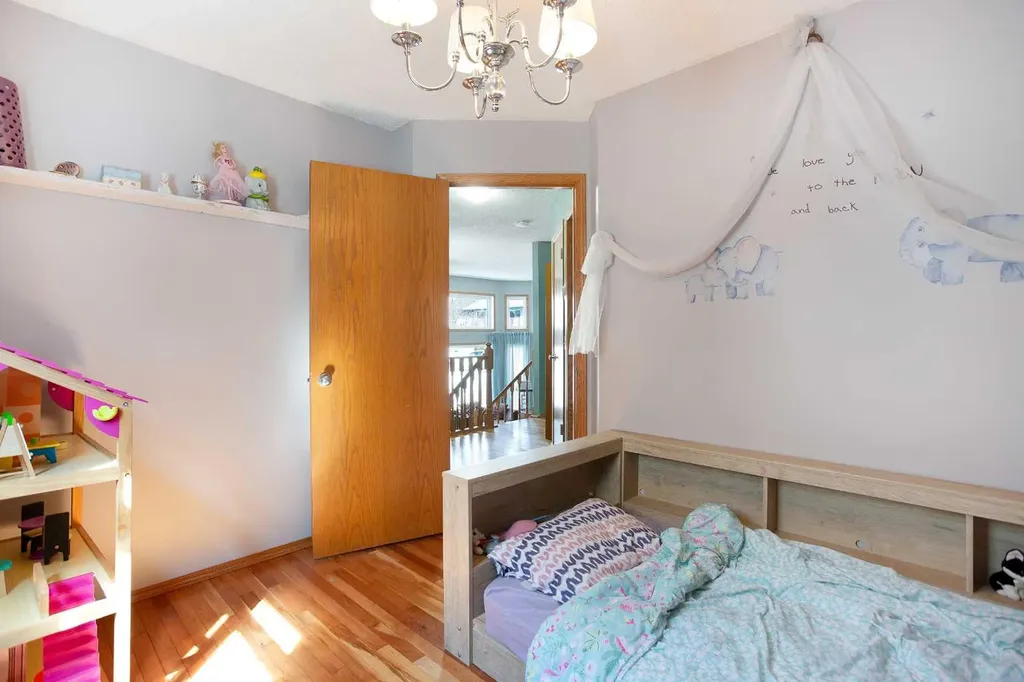 1771 Meadowbrook Drive SE Airdrie AB T4A 2A4