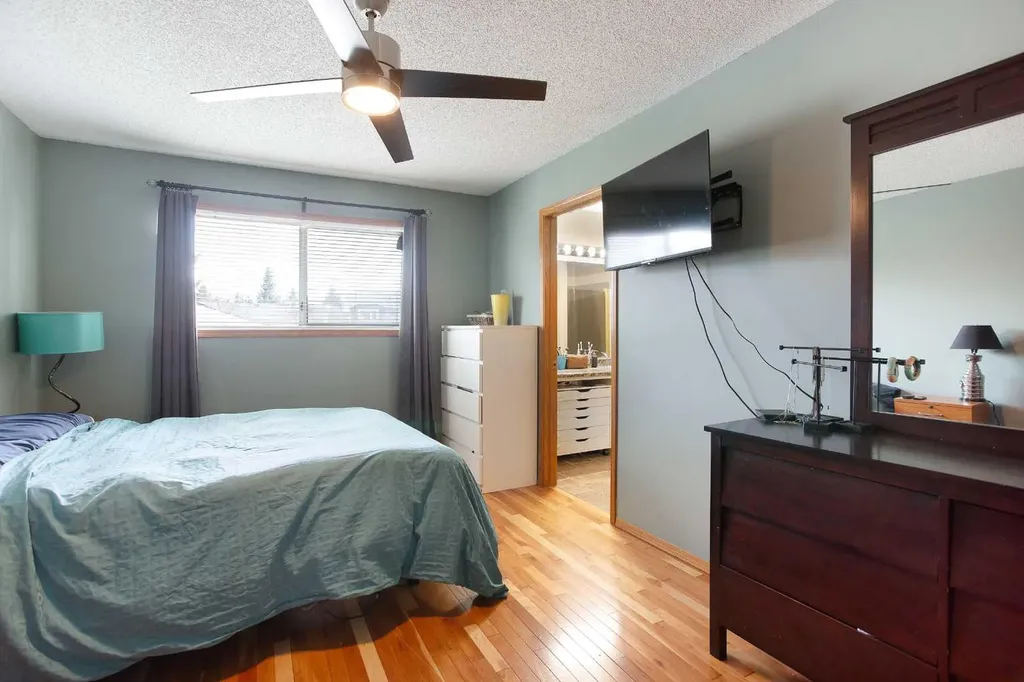 1771 Meadowbrook Drive SE Airdrie AB T4A 2A4
